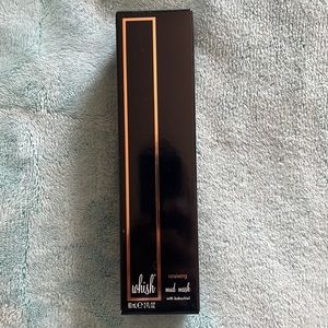 Which Renewing Mud Mask